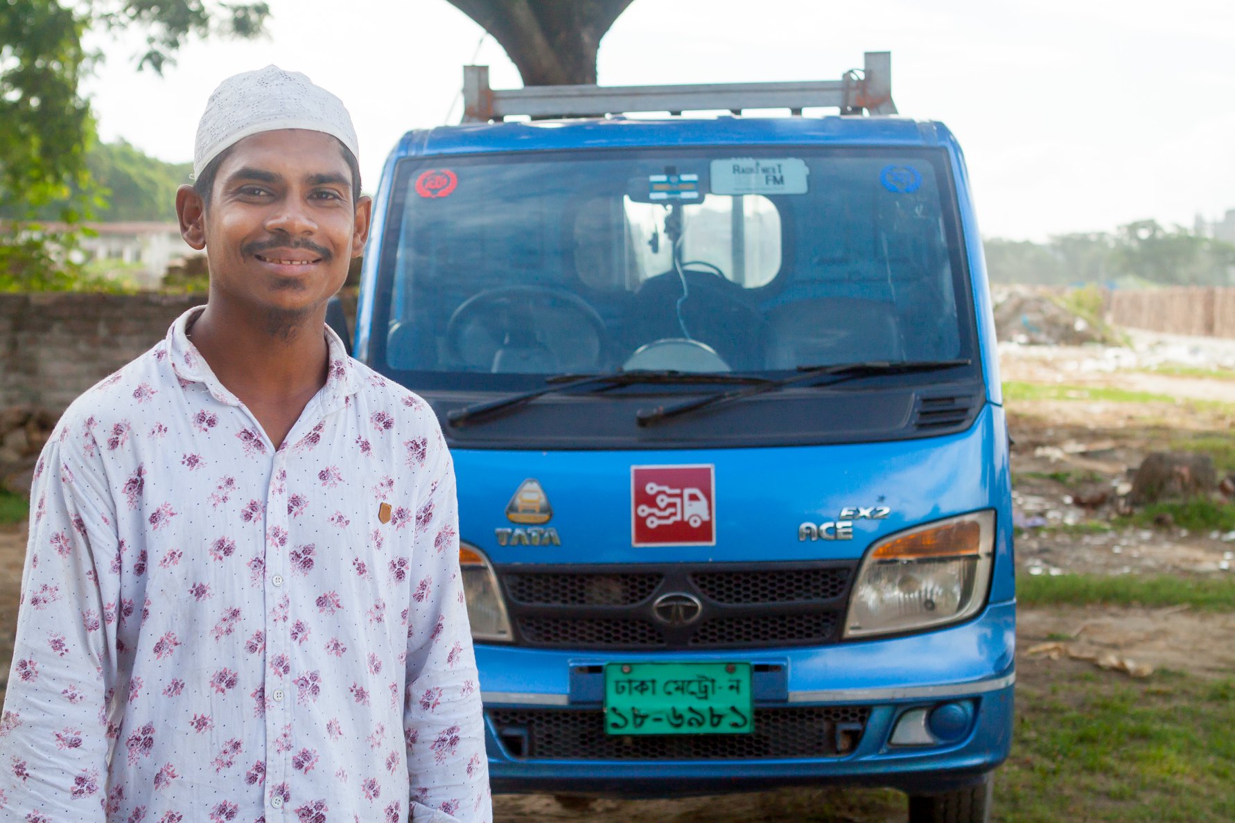 How to hire a truck using “Truck Lagbe” app